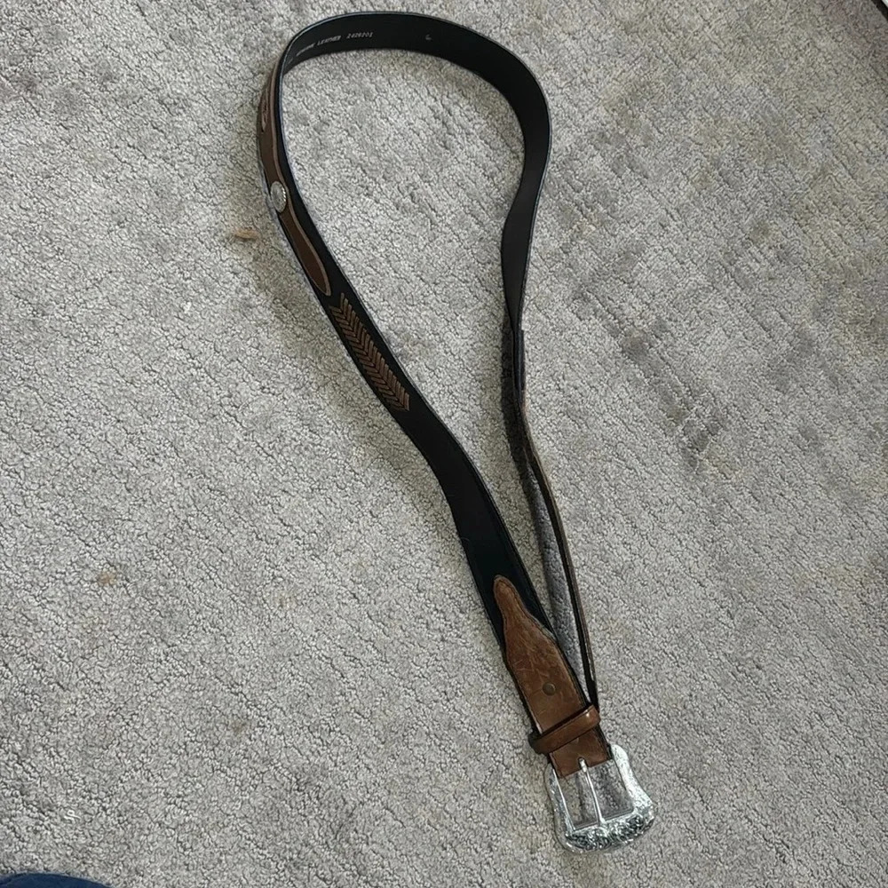 Nocona Belt Co Genuine Leather Belt, size 44. - Picture 9 of 10